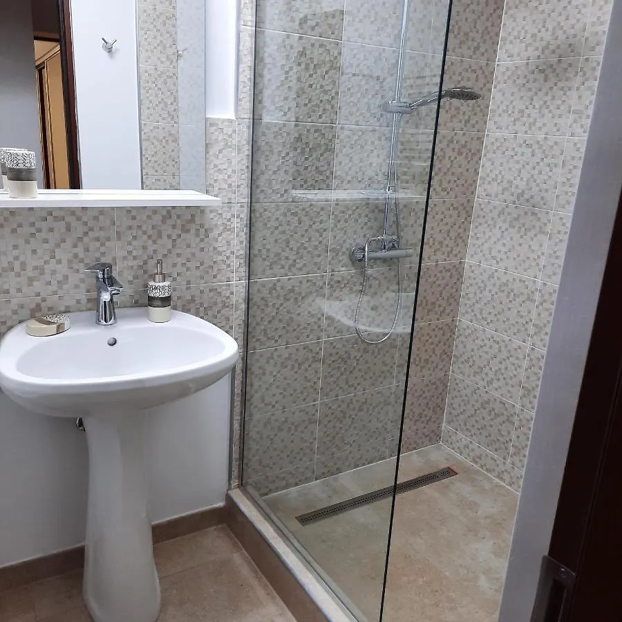 Sunrise Apartment Bucureşti 0*,  România